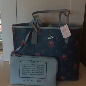 Coach bag reversible tote